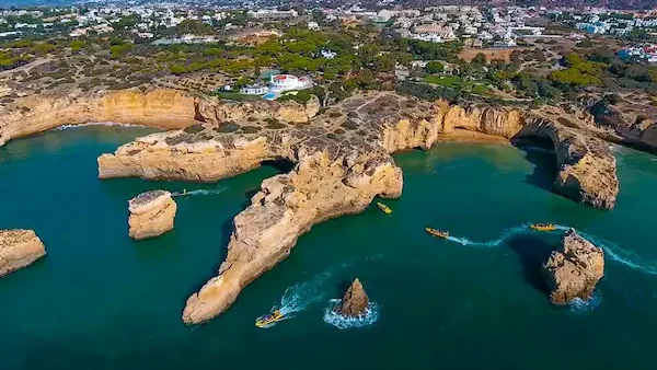 Falésias e Grutas da costa do Algarve